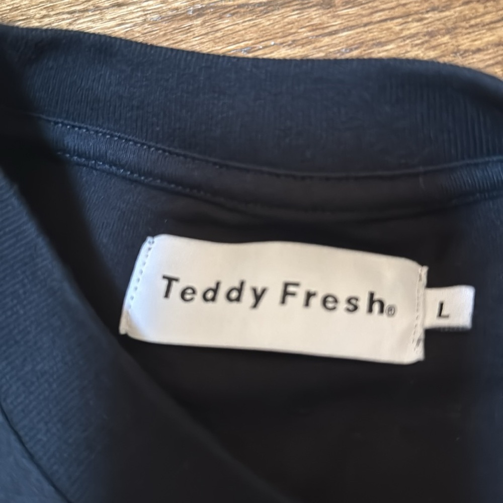Teddy Fresh graphic tee in black - Picture 2 of 3